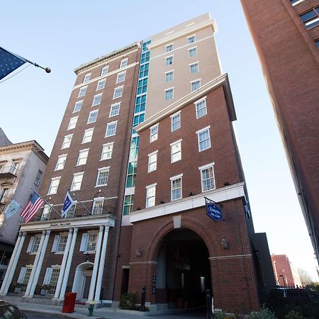 Hampton Inn & Suites Providence Downtown Экстерьер фото