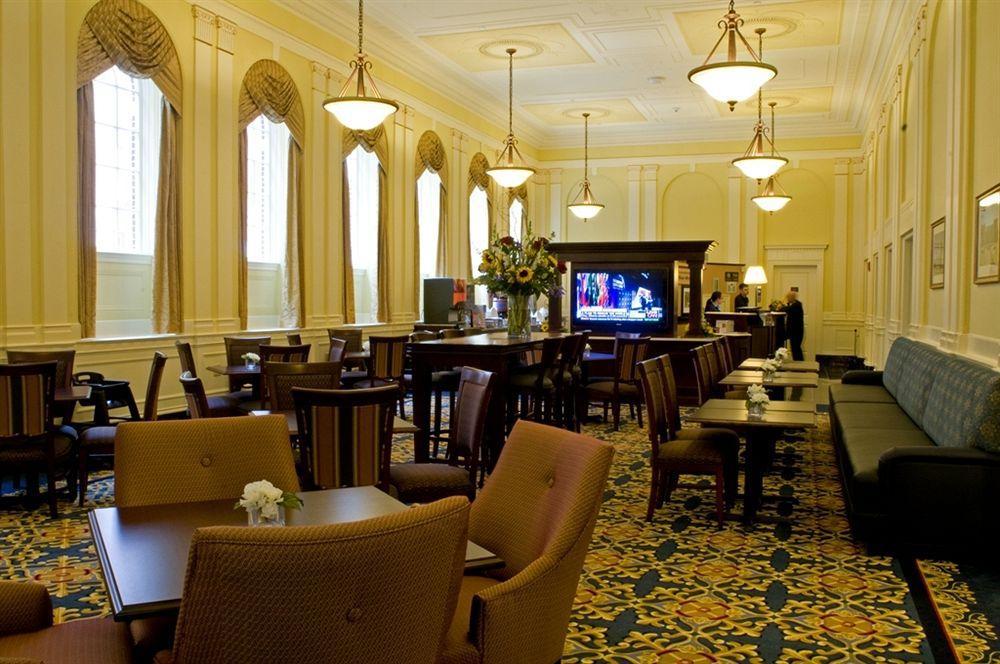 Hampton Inn & Suites Providence Downtown Экстерьер фото