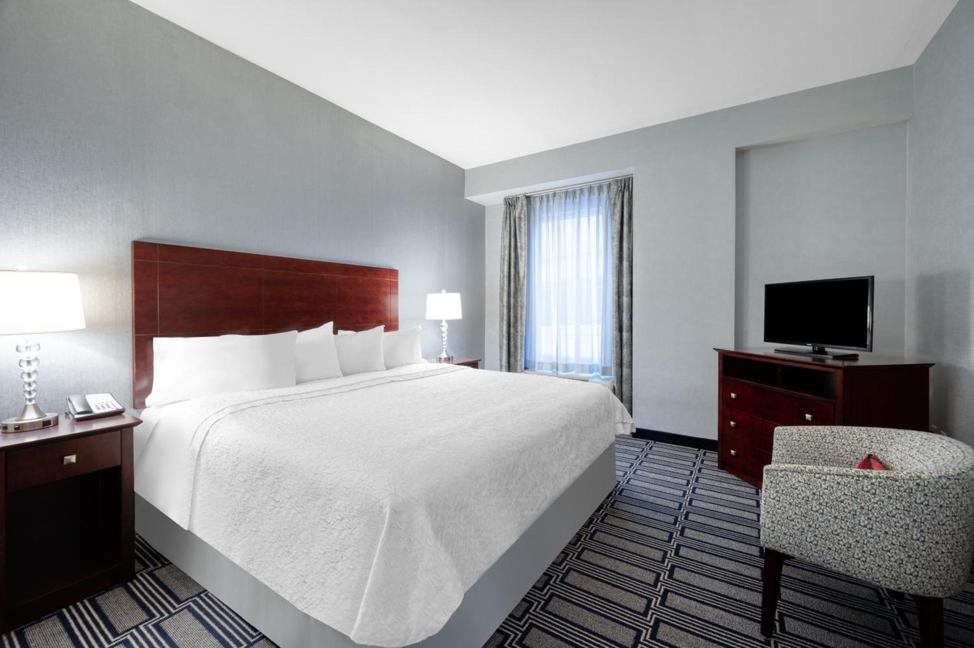 Hampton Inn & Suites Providence Downtown Экстерьер фото