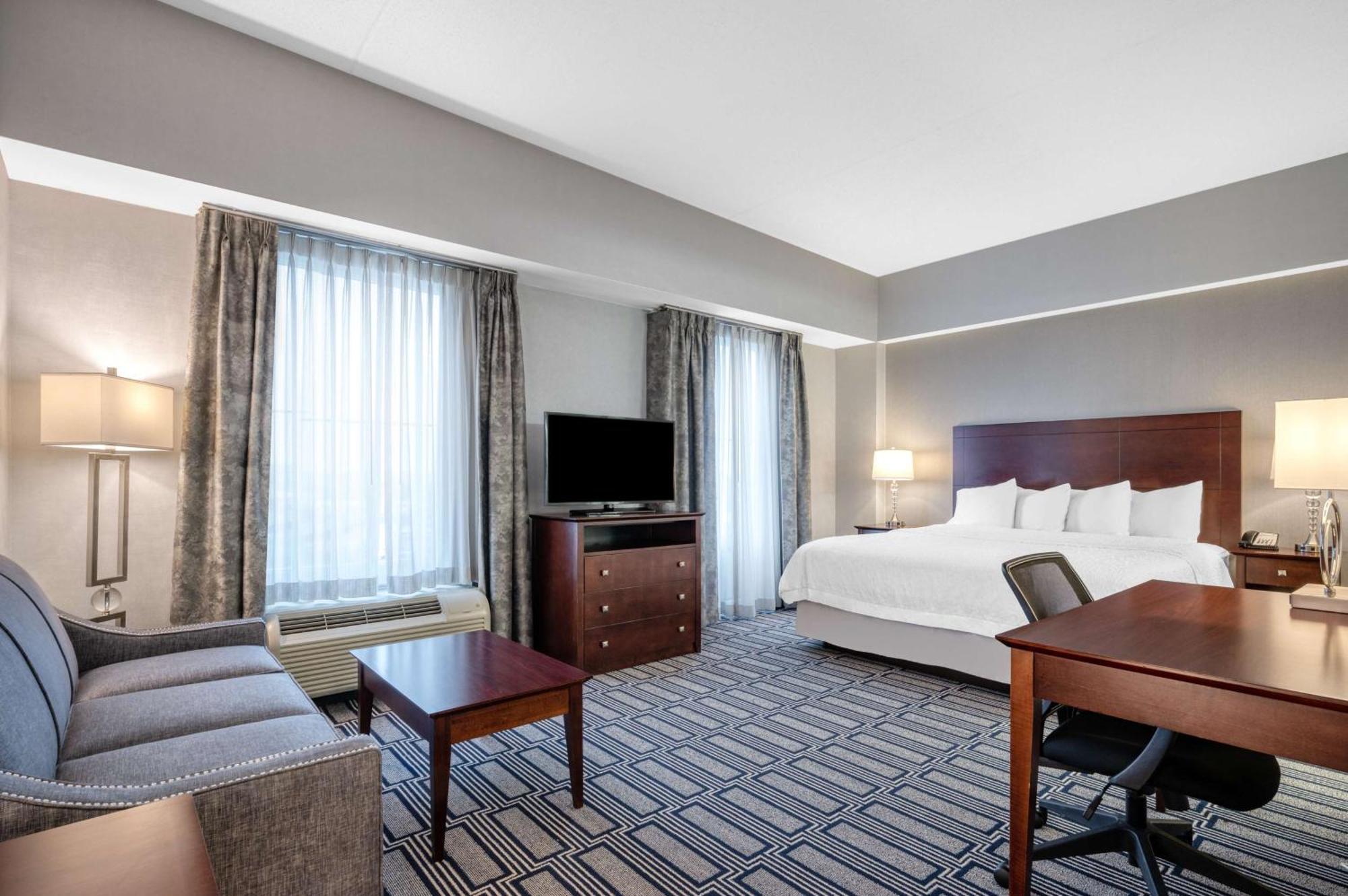 Hampton Inn & Suites Providence Downtown Экстерьер фото