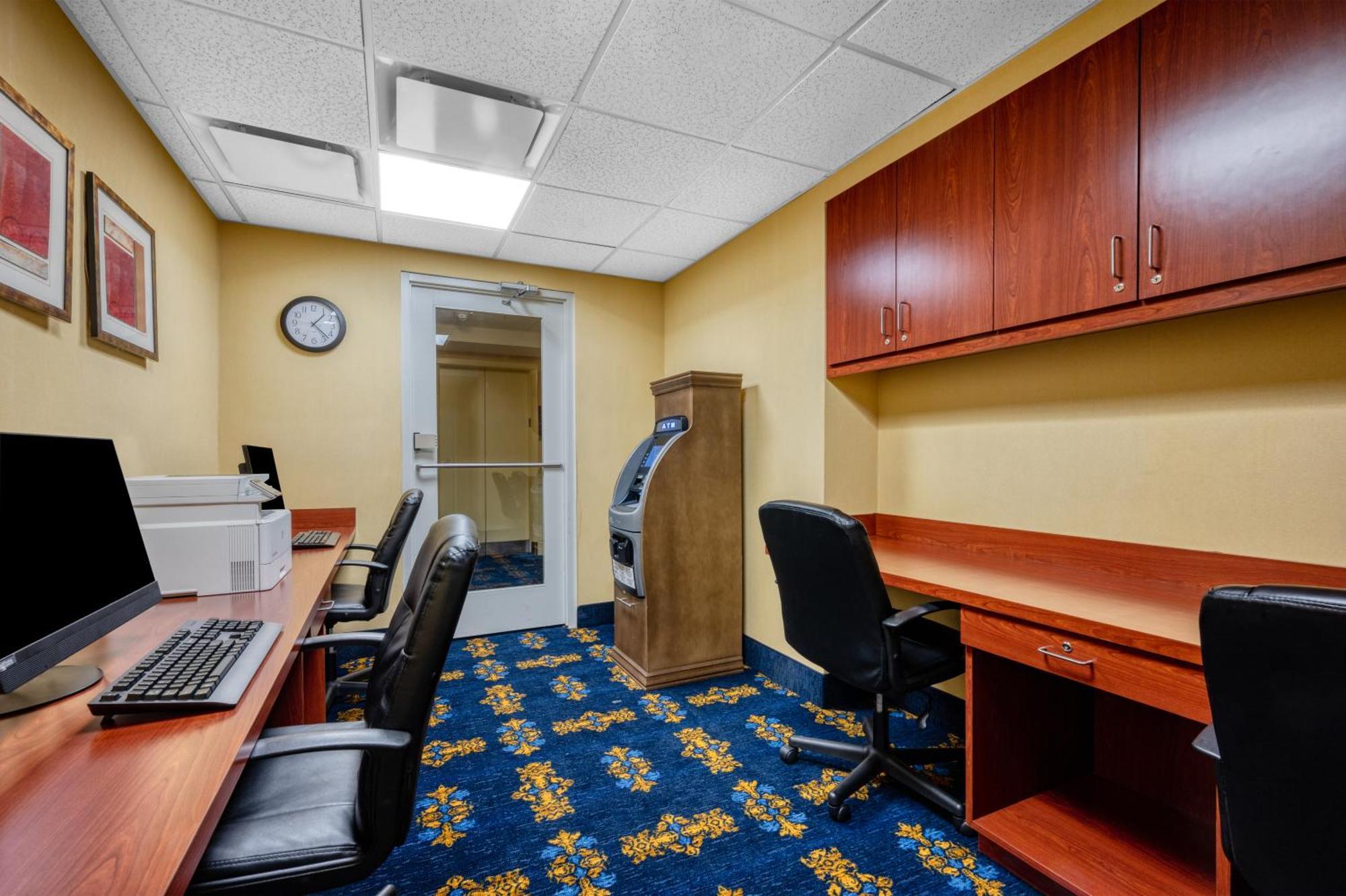 Hampton Inn & Suites Providence Downtown Экстерьер фото