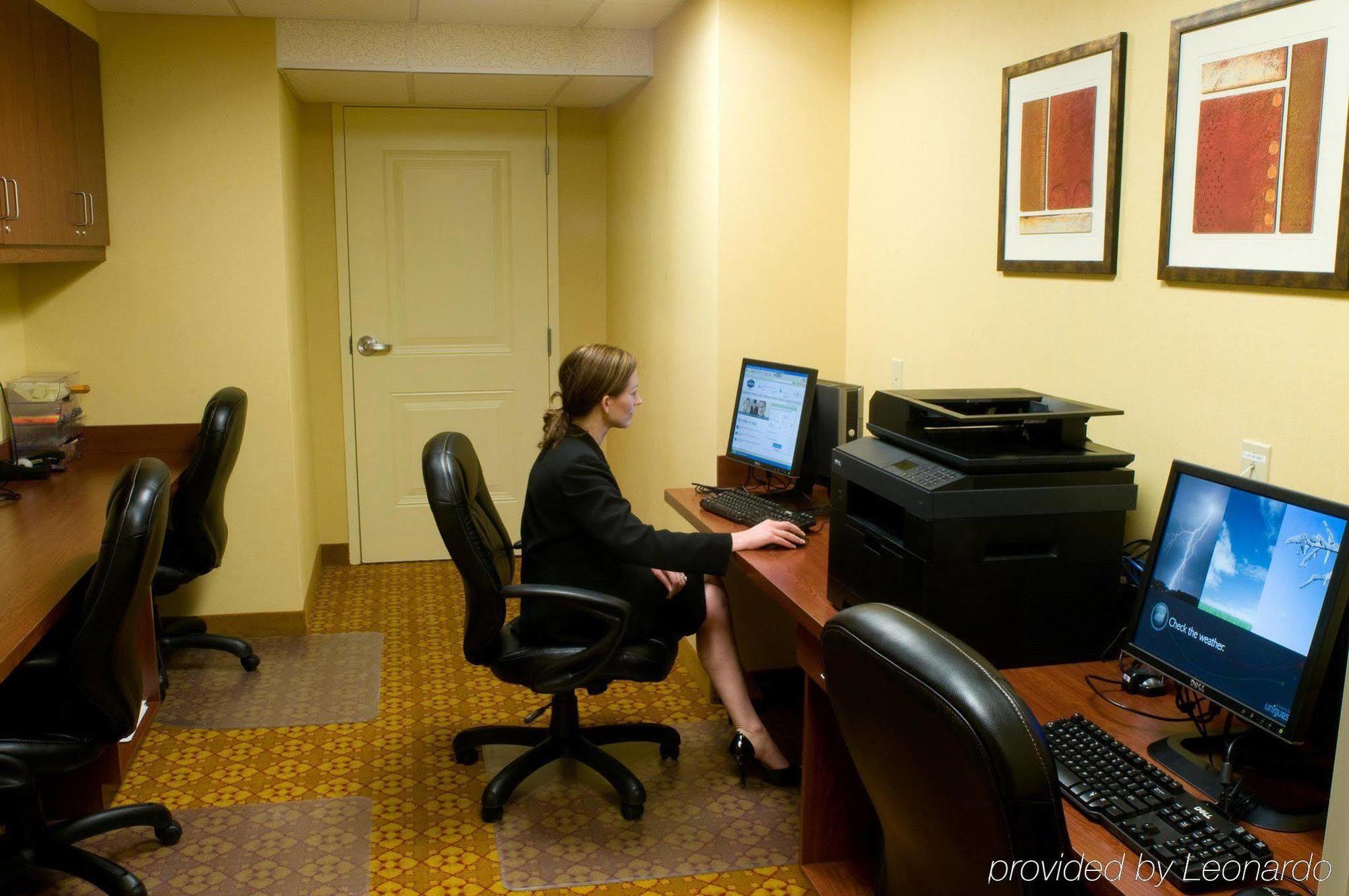 Hampton Inn & Suites Providence Downtown Удобства фото