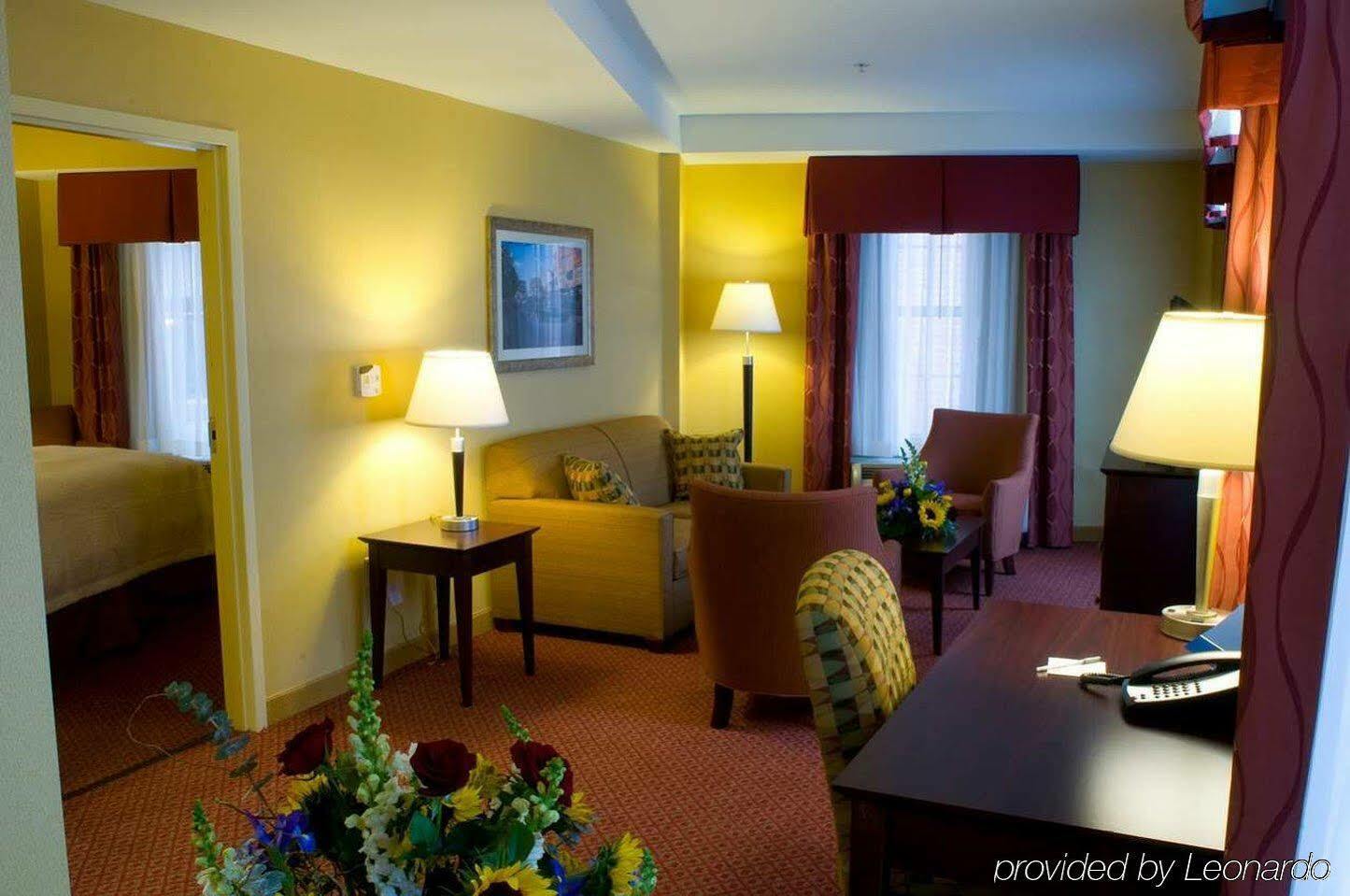 Hampton Inn & Suites Providence Downtown Экстерьер фото